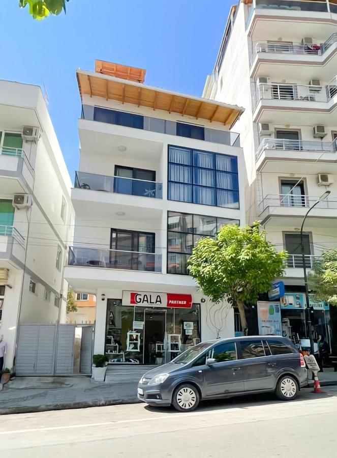 City Glow Apartments Sarandë Exteriör bild