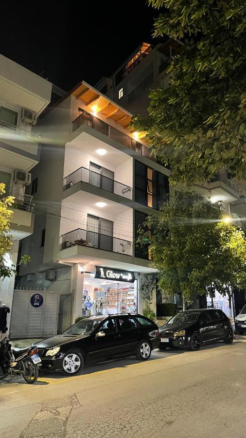 City Glow Apartments Sarandë Exteriör bild
